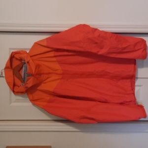 Men's hooded jacket.